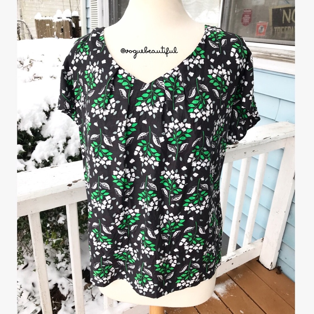 Boden V Neck Ravello Top Black Floral